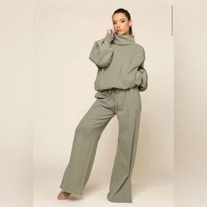 Popflex Ooey Gooey Mockneck Sweatshirt with Pockets - gray